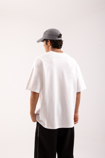 Flaw Atelier Savage Hologram Puff Print Beyaz Oversize Tişört